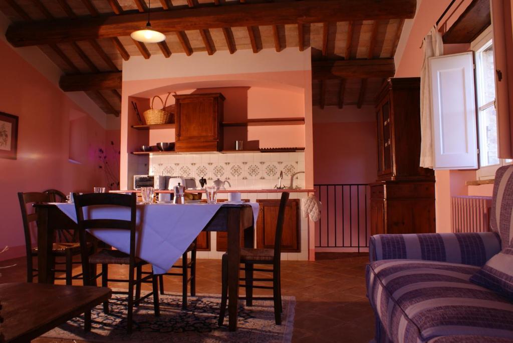 Aparthotel Re Artu Assisi Country Lifestyle Habitación foto