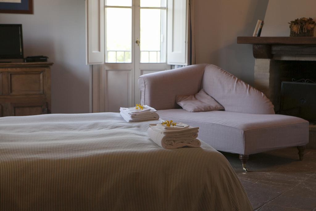 Aparthotel Re Artu Assisi Country Lifestyle Habitación foto